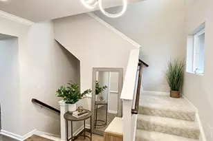 813 Mildenhall Ct, Purcellville, VA 20132 - Photo 3