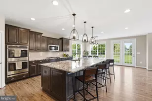 38640 Woodsage Ct, Waterford, VA 20197 - Photo 13