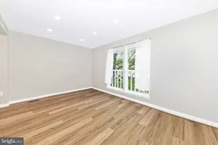 106 Charing Ct, Sterling, VA 20164 - Photo 13