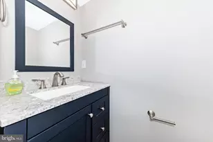 106 Charing Ct, Sterling, VA 20164 - Photo 29