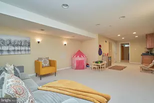 20952 Hollyberry Ct, Ashburn, VA 20147 - Photo 49