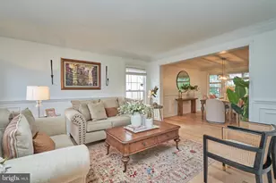 20952 Hollyberry Ct, Ashburn, VA 20147 - Photo 9