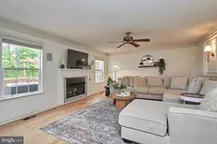 20952 Hollyberry Ct, Ashburn, VA 20147 - Photo 21