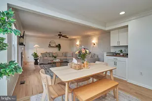 20952 Hollyberry Ct, Ashburn, VA 20147 - Photo 17