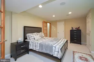 20952 Hollyberry Ct, Ashburn, VA 20147 - Photo 41