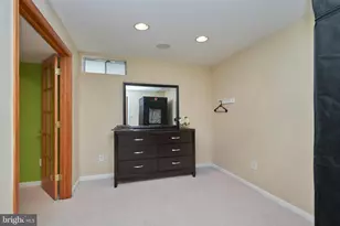 20952 Hollyberry Ct, Ashburn, VA 20147 - Photo 43