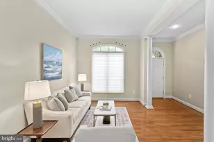 18349 Fairway Oaks Square, Leesburg, VA 20176 - Photo 23
