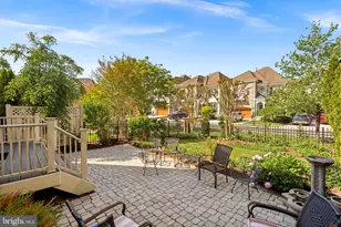 18349 Fairway Oaks Square, Leesburg, VA 20176 - Photo 5