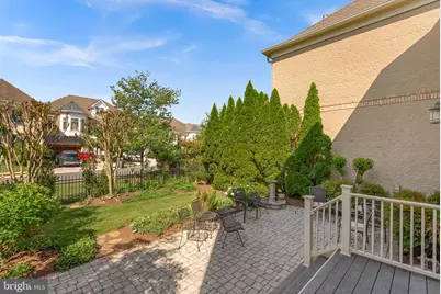 18349 Fairway Oaks Square, Leesburg, VA 20176 - Photo 5