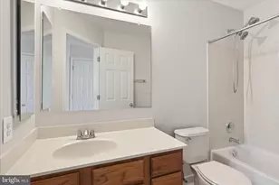 45618 Grand Central Sq, Sterling, VA 20166 - Photo 17