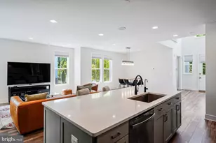 23099 Glenwood Hts Cir, Brambleton, VA 20148 - Photo 21