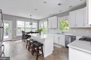 42671 Leaflet Ln, Chantilly, VA 20152 - Photo 13