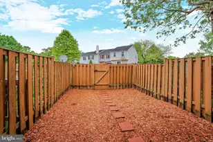 24 Huntley Ct, Sterling, VA 20165 - Photo 29