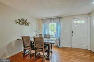 24 Huntley Ct, Sterling, VA 20165 - Photo 5
