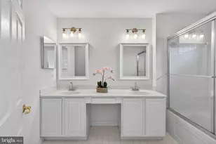 557 Edmonton Terrace NE, Leesburg, VA 20176 - Photo 29