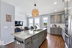 42321 Alder Forest Terrace, Sterling, VA 20166 - Photo 3