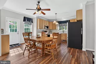 17565 Brookville Ct, Round Hill, VA 20141 - Photo 13