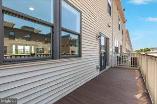 44824 Tiverton Sq, Ashburn, VA 20147 - Photo 25
