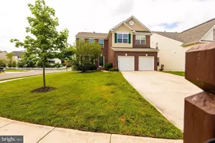 42983 Sundance Square, Broadlands, VA 20148 - Photo 3