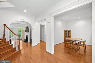 35124 Greyfriar Dr, Round Hill, VA 20141 - Photo 7