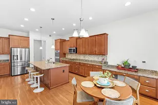 35124 Greyfriar Dr, Round Hill, VA 20141 - Photo 19