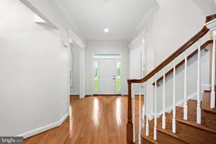 35124 Greyfriar Dr, Round Hill, VA 20141 - Photo 9