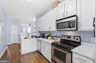 42393 Goldenseal Square, Brambleton, VA 20148 - Photo 15