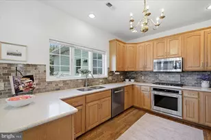 12282 Enfield Ln, Lovettsville, VA 20180 - Photo 13