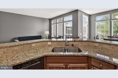 19189 Kepharts Mill Terrace, Leesburg, VA 20176 - Photo 15