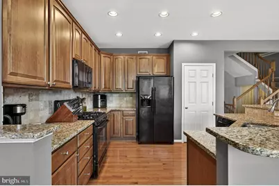 19189 Kepharts Mill Terrace, Leesburg, VA 20176 - Photo 13