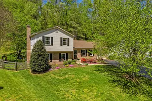 911 Chancellor St SW, Leesburg, VA 20175 - Photo 7