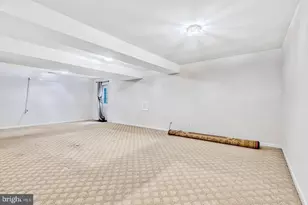 21724 Regents Park Cir, Sterling, VA 20166 - Photo 51