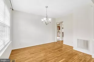 21724 Regents Park Cir, Sterling, VA 20166 - Photo 23