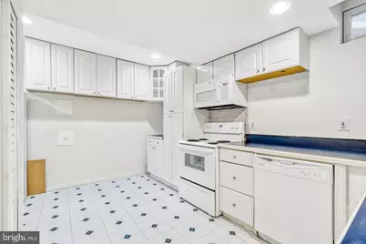 21724 Regents Park Circle, Sterling, VA 20166 - Photo 47