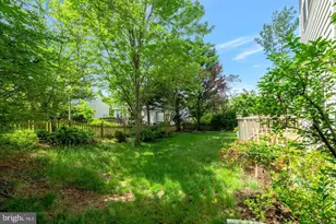21724 Regents Park Cir, Sterling, VA 20166 - Photo 57