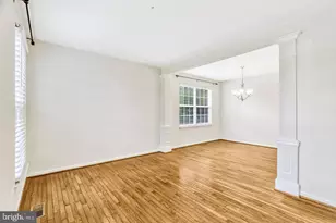 21724 Regents Park Cir, Sterling, VA 20166 - Photo 25