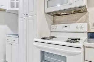 21724 Regents Park Cir, Sterling, VA 20166 - Photo 49