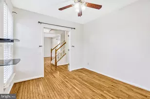 21724 Regents Park Cir, Sterling, VA 20166 - Photo 29