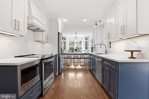 20019 Great Falls Forest Dr, Great Falls, VA 22066 - Photo 13