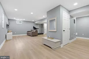 20019 Great Falls Forest Dr, Great Falls, VA 22066 - Photo 25