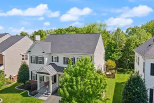42669 Emperor Dr, Brambleton, VA 20148 - Photo 3