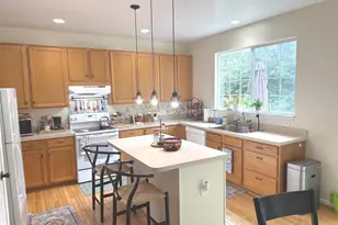 20275 Glenrobin Terrace, Ashburn, VA 20147 - Photo 9