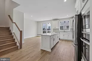 42198 Shining Star Sq, Ashburn, VA 20148 - Photo 5