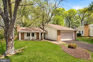 14 Middleton Ln, Sterling, VA 20164 - Photo 3