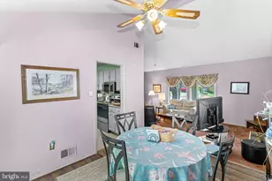 14 Middleton Ln, Sterling, VA 20164 - Photo 13