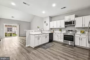 44360 Sunset Maple Dr, Ashburn, VA 20147 - Photo 15
