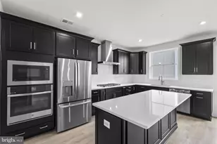 42143 Picasso Sq, Ashburn, VA 20148 - Photo 7
