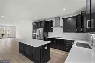 42143 Picasso Sq, Ashburn, VA 20148 - Photo 11