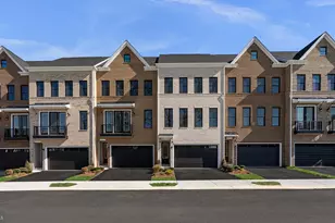 42145 Picasso Sq, Ashburn, VA 20148 - Photo 33
