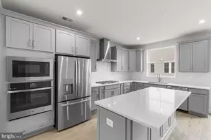 42145 Picasso Sq, Ashburn, VA 20148 - Photo 7